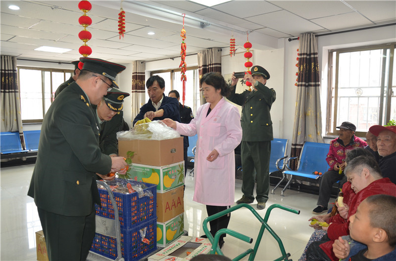 敦煌市社会福利院：雷锋日 快乐志愿行